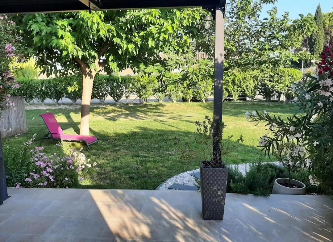 Villa Beau Soleil Piscine Jardin Parking L'Isle-sur-la-Sorgue
