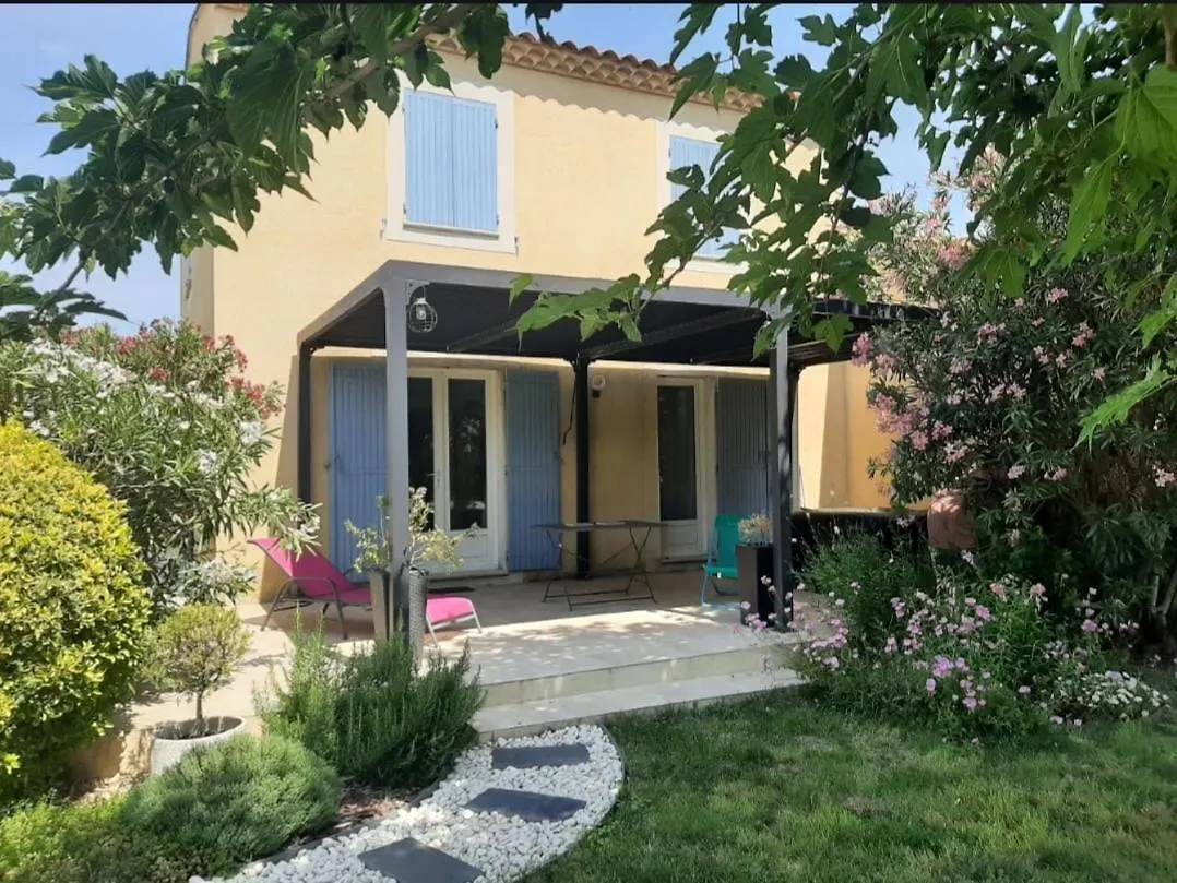 Villa Beau Soleil Piscine Jardin Parking L'Isle-sur-la-Sorgue